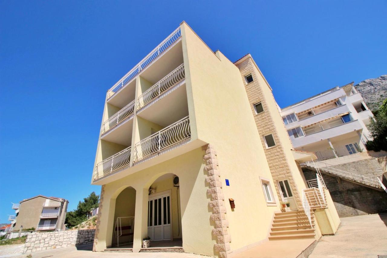 Apartments Marko Nemira オミシュ エクステリア 写真