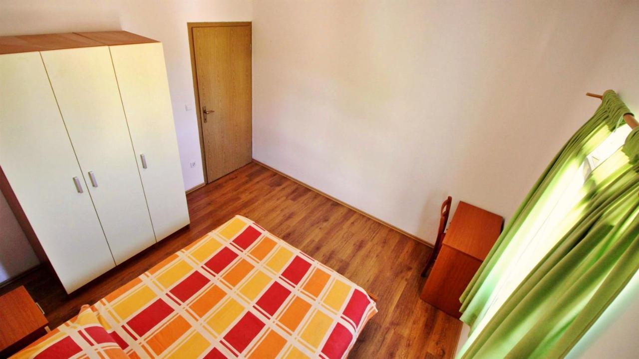 Apartments Marko Nemira オミシュ エクステリア 写真